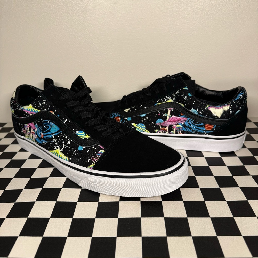 New Sizes* Old Skool Glow “Psychedelic Space” - Picture 3 of 6